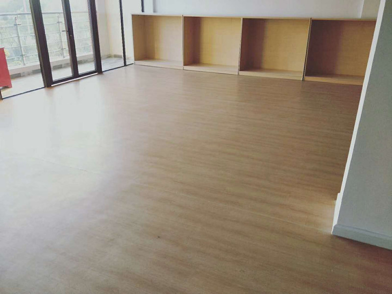 木紋卷材地板